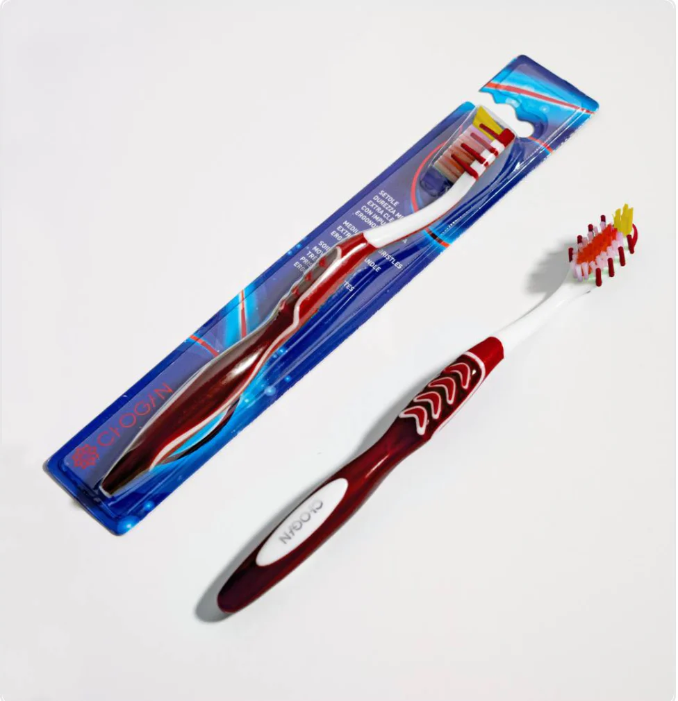 BROSSE À DENTS EXTRA CLEAN - SOIES MOYENNES (ROUGE-BLANC) CHOGAN